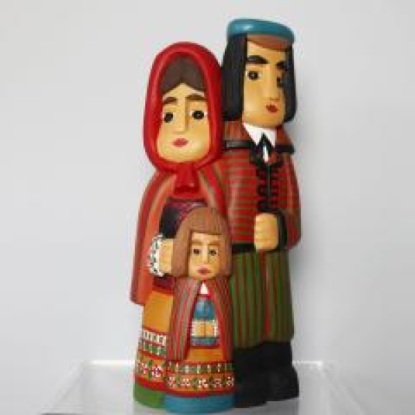 Andrzej Cichoń - A folk couple with a child - Image 2