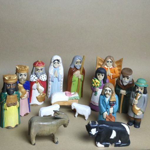 Elżbieta Adamska -  The nativity of 15 figures