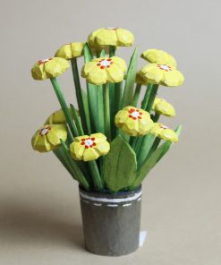 Elżbieta Adamska - Żółte prymulki w doniczce